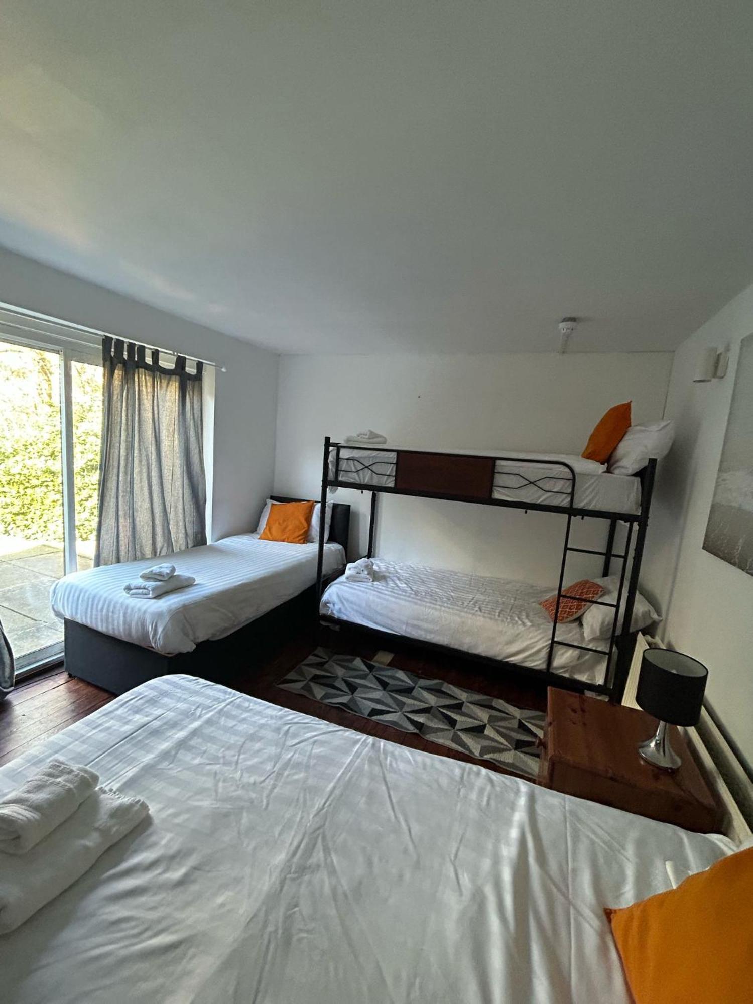 The Kingsview Townhouse - Boutique Hostel Edinburgh Dış mekan fotoğraf